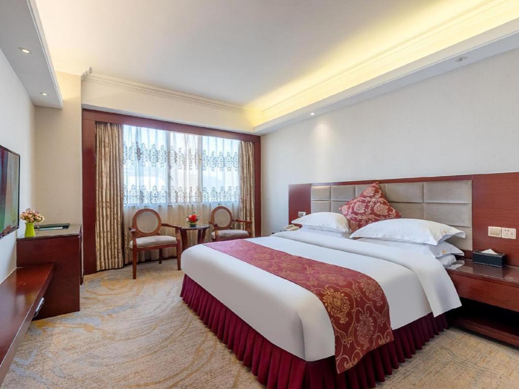 Overseas Chinese Hotel Zhuhai Exterior foto