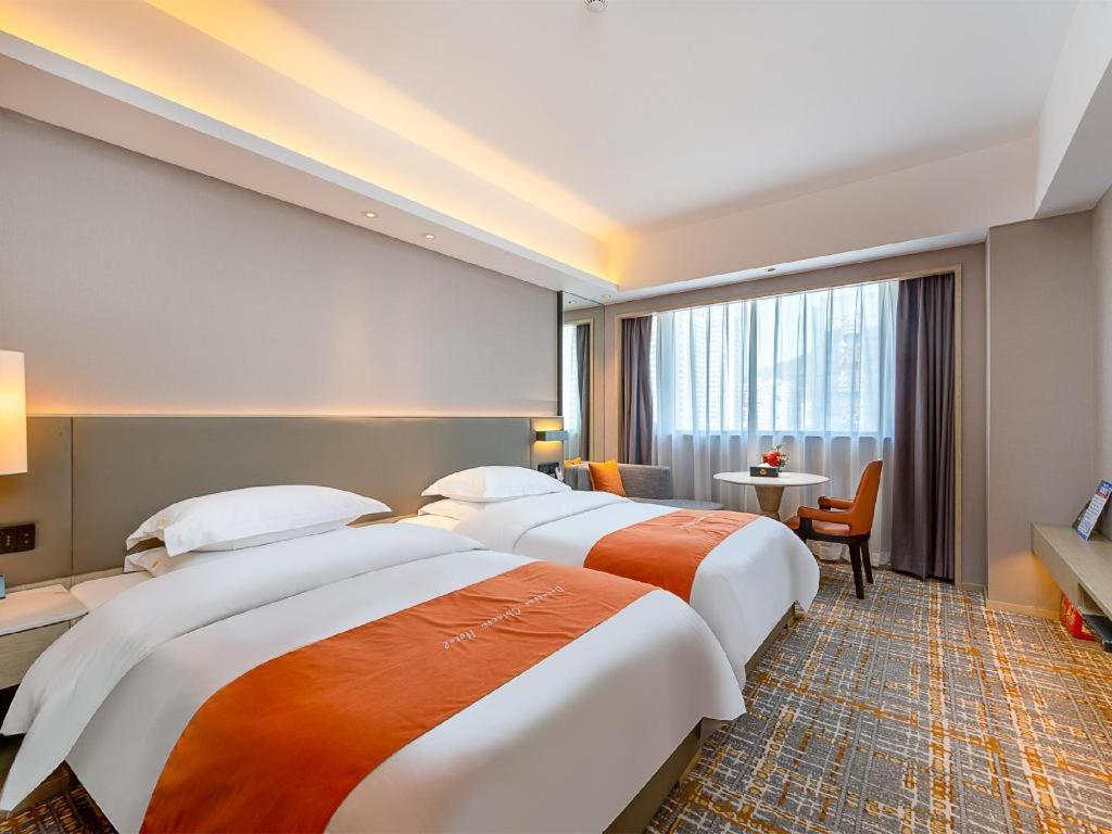 Overseas Chinese Hotel Zhuhai Exterior foto